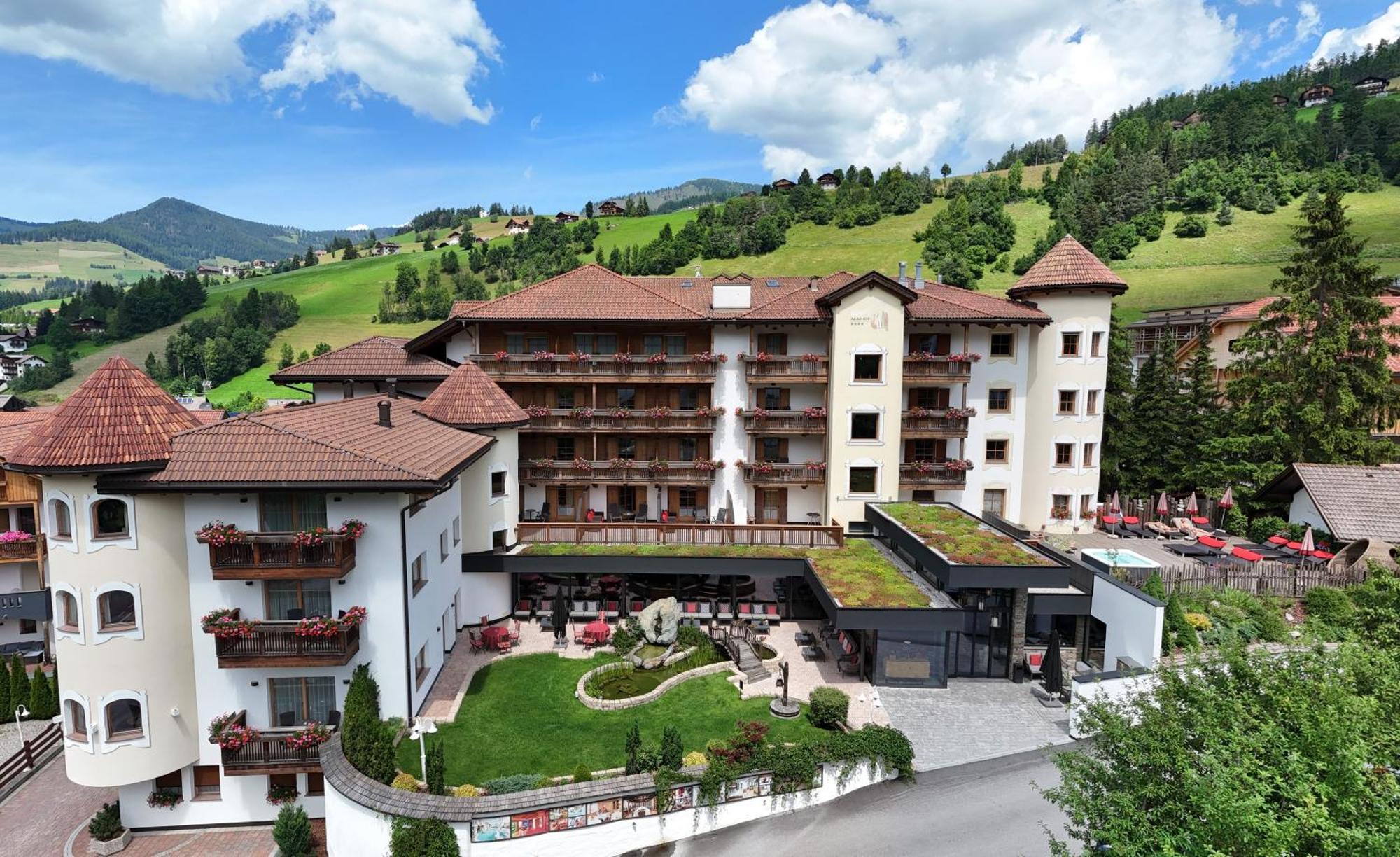 Almhof Hotel Call San Vigilio Di Marebbe Eksteriør billede